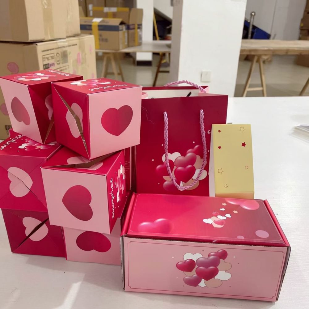 กล่องซองอั่งเปาสีแดงดีไซน์สร้า - Wedding Envelopes บทวิจารณ์และราคา