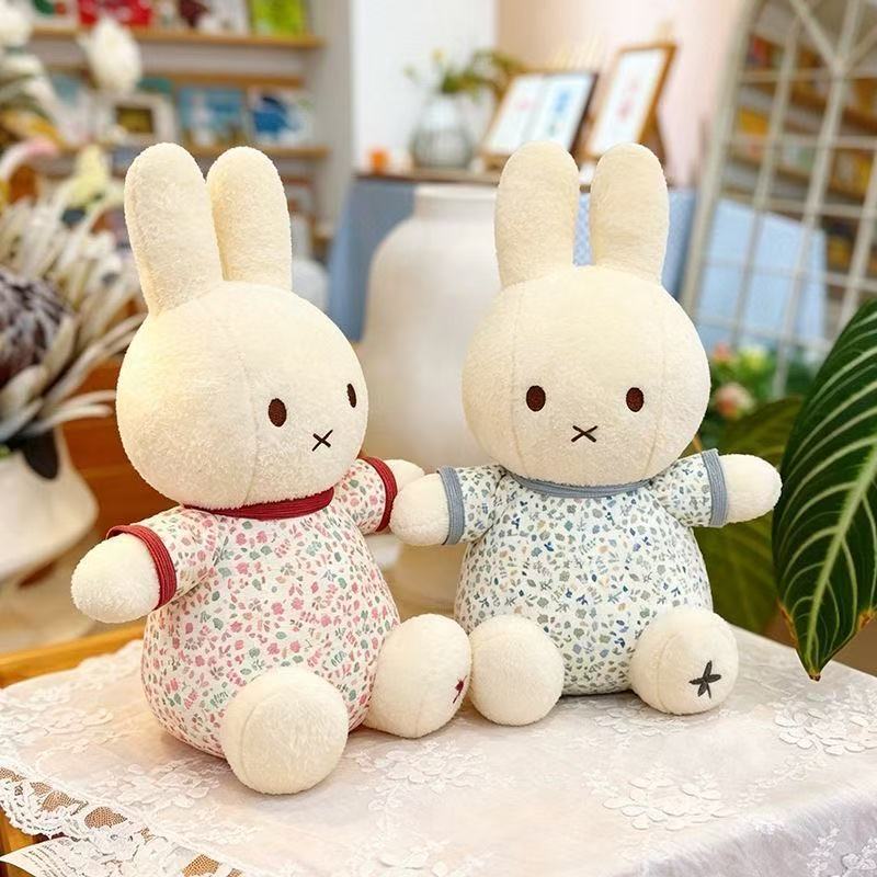 ตุ๊กตากระต่ายมิฟฟี่ลายดอกไม้ ข - Good Floral & Wedding Decor Supply Photos บทวิจารณ์และราคา